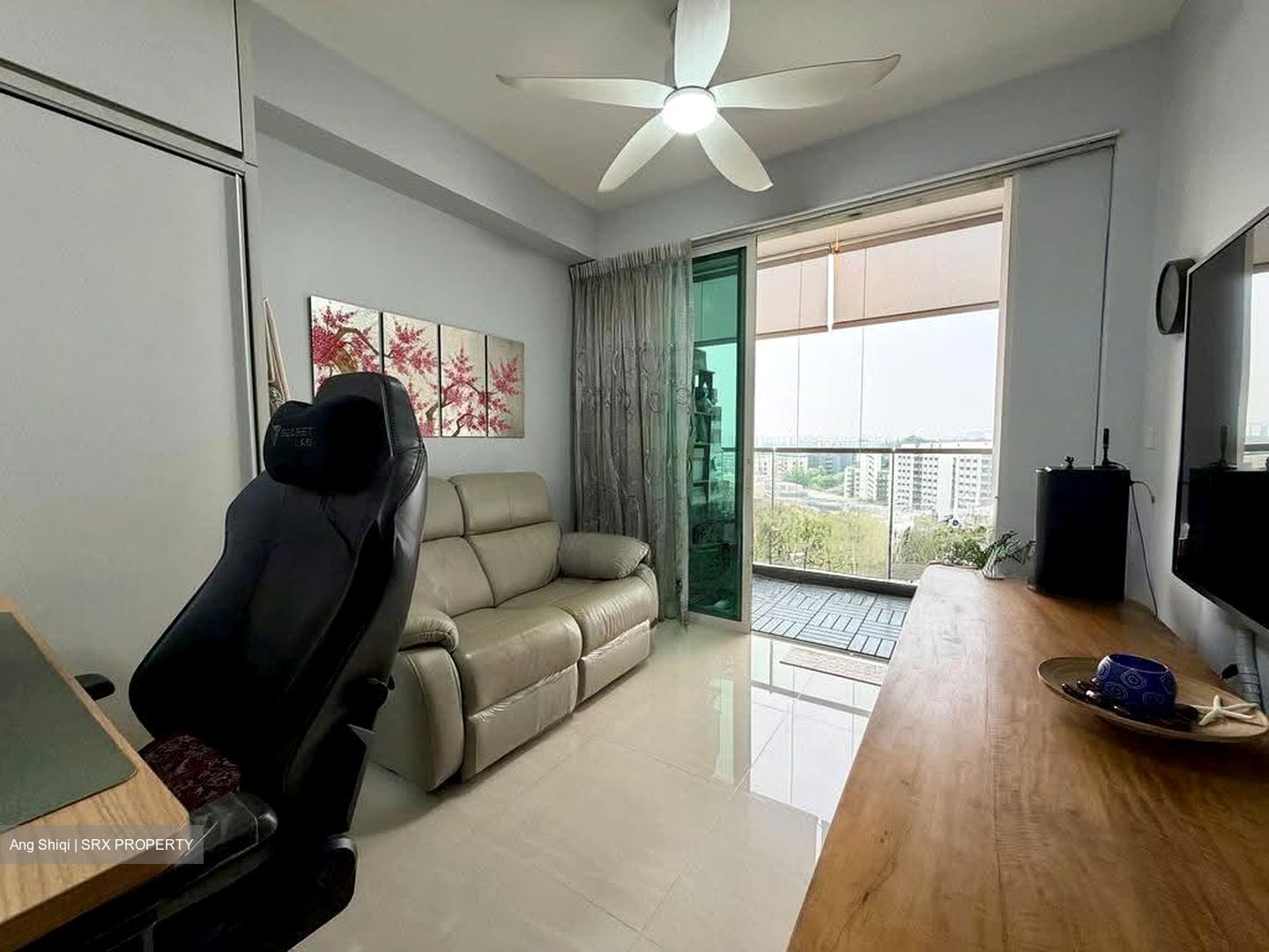 1 Canberra (D27), Condominium #636844671